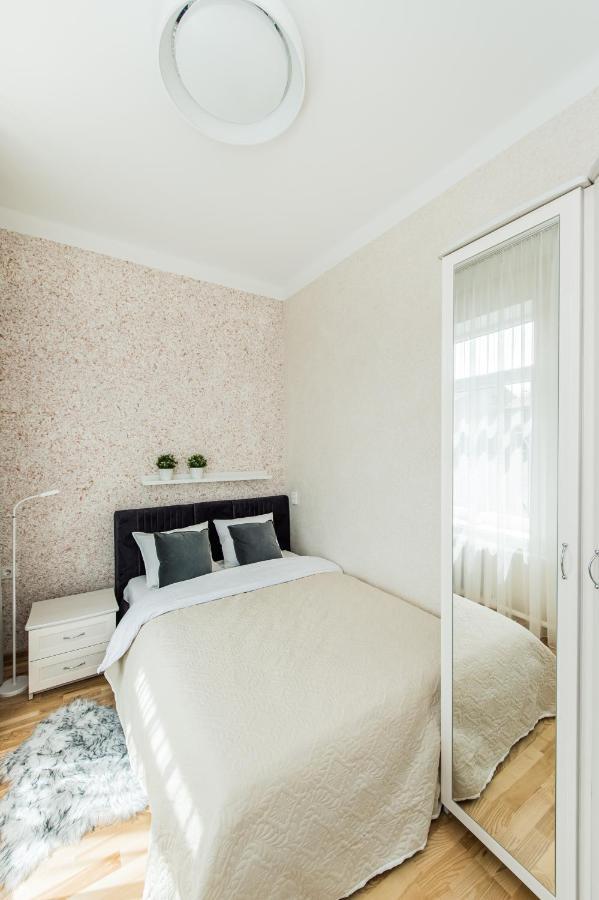 Lovely 1-Bedroom Apartment In Kaunas Old Town Екстер'єр фото