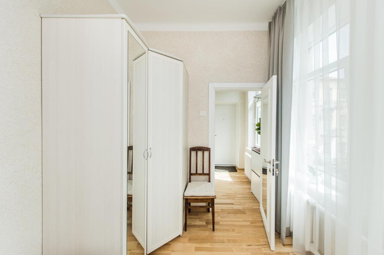 Lovely 1-Bedroom Apartment In Kaunas Old Town Екстер'єр фото