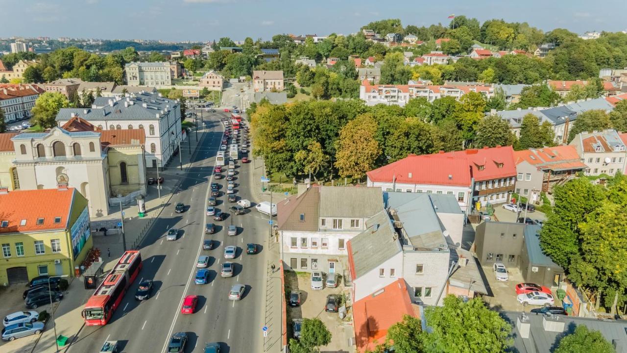 Lovely 1-Bedroom Apartment In Kaunas Old Town Екстер'єр фото